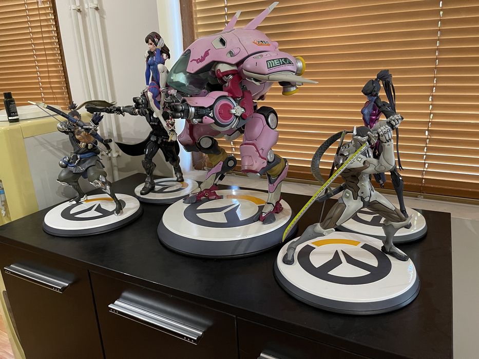 Overwatch Statues / Овърувач статуи