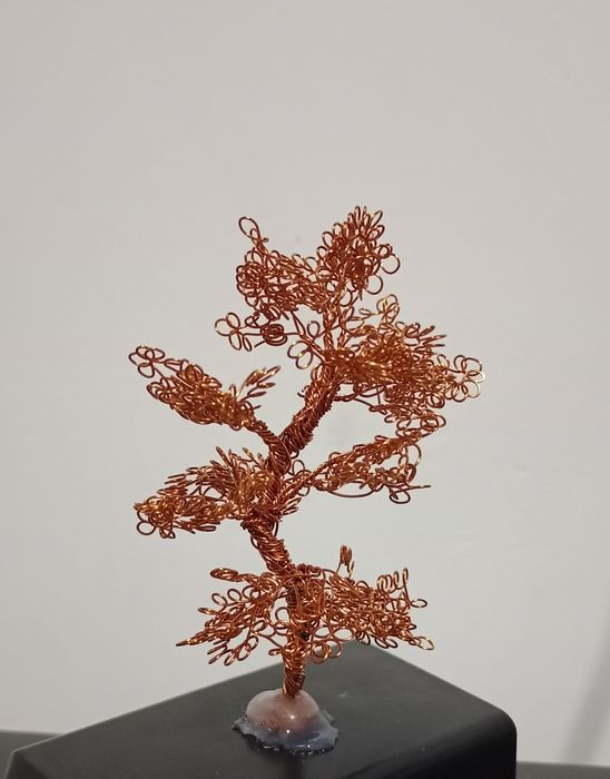 Sun'iy kichik daraxt. Ish stoliga qo'yishga