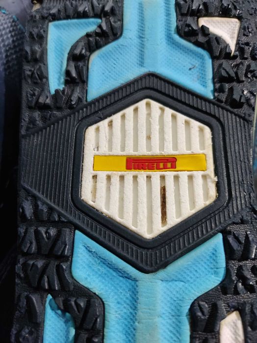 Висок клас сноуборд обувки Burton ION Pirelli 42 - 42.5