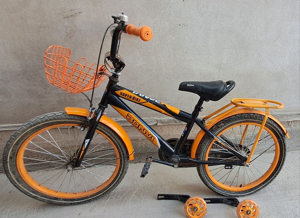 Velosiped (BONVI) sotiladi.
