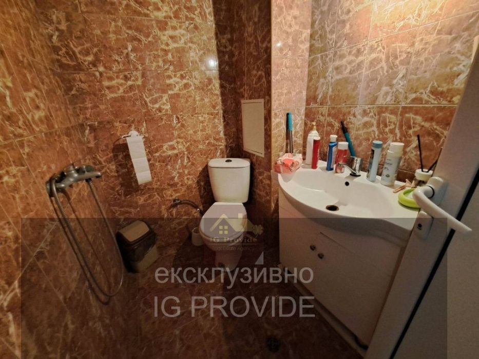 Продава се Двустаен апартамент в Айтос - 59 кв.м за 1145 €/кв.м - Снимка #5