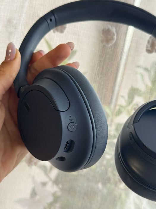 Casti Sony over-ear