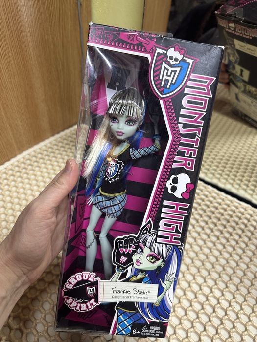 Продам куклу  монстр хай!
