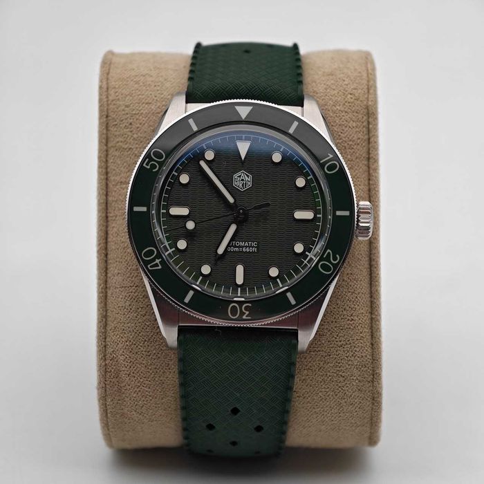 San Martin SN0150 Green Miyota 9015