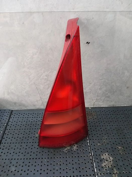 Stop tripla lampa dreapta citroen c3 1 2556d