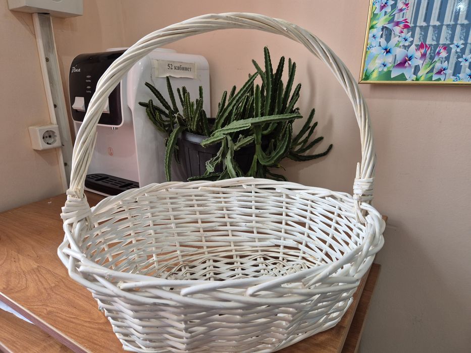 Срочно продвм корзинки 2 шт за 6000