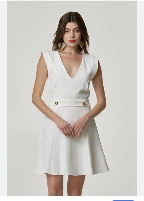 Lynne рокли черна и бяла