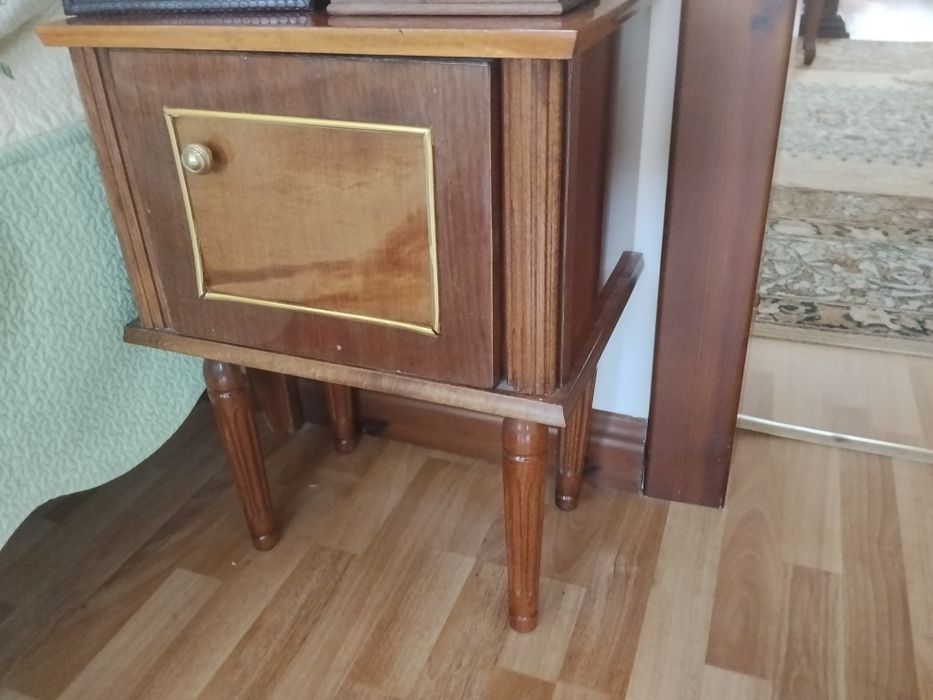 Продам спальный гарнитур