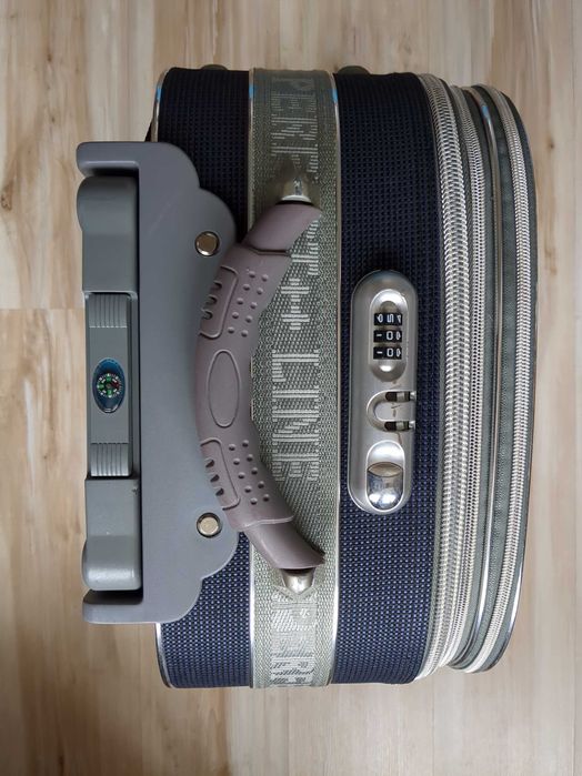 Пътнически куфар PERFECT ++ Line