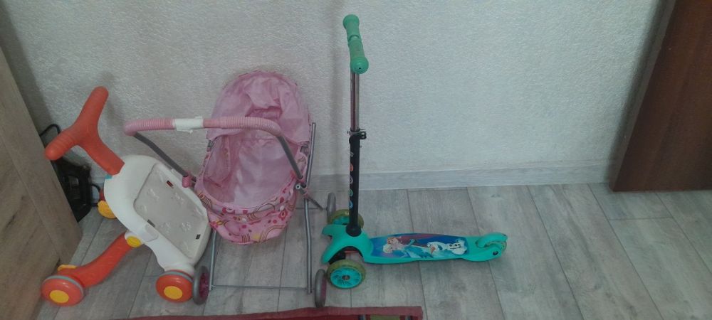 Продам игрушки детские
