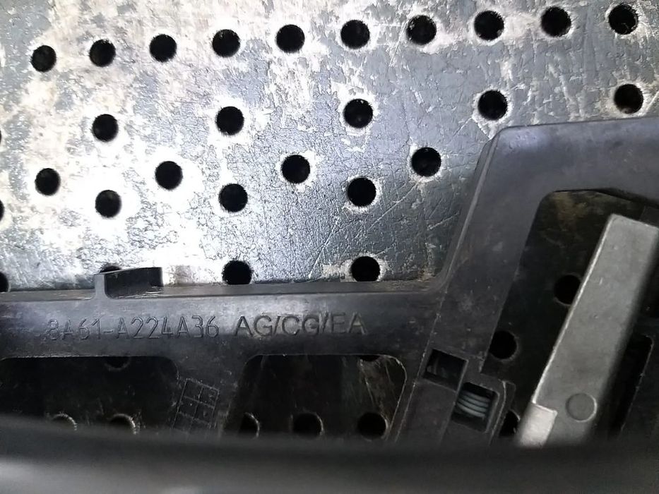Maner usa dreapta fata ford fiesta 6 cb1 ccn 8a61a224a36