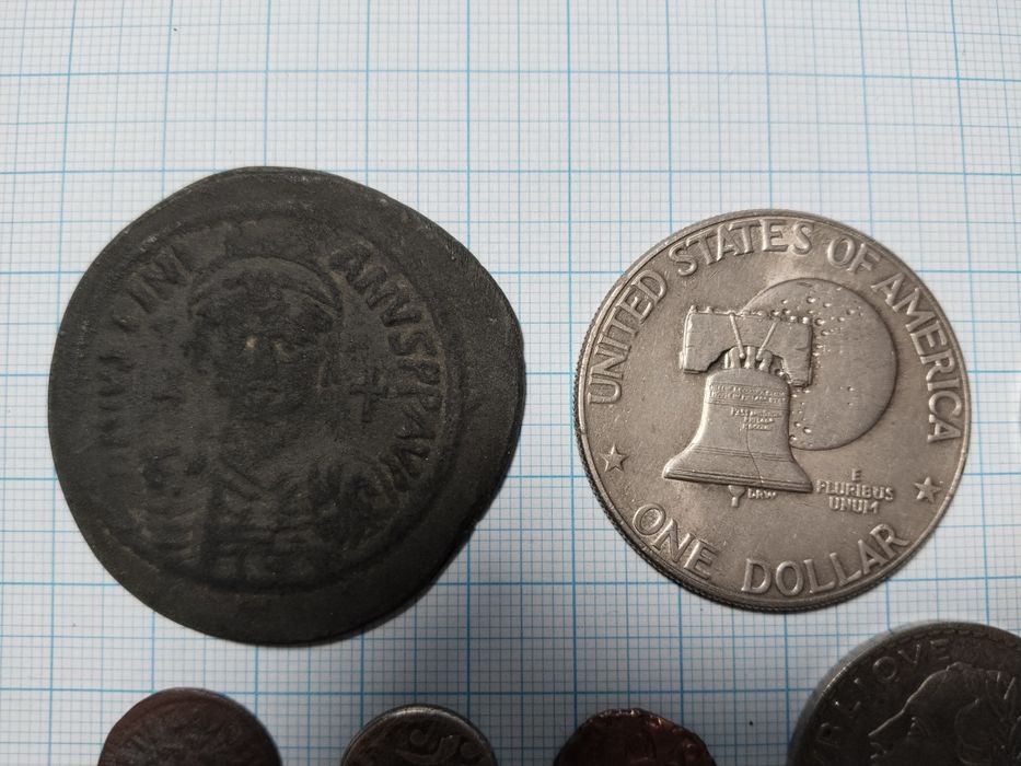 Монеты нечастые - одним лотом