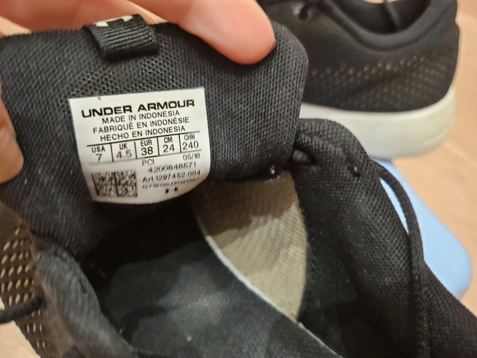 Дамски маратонки Under Armour