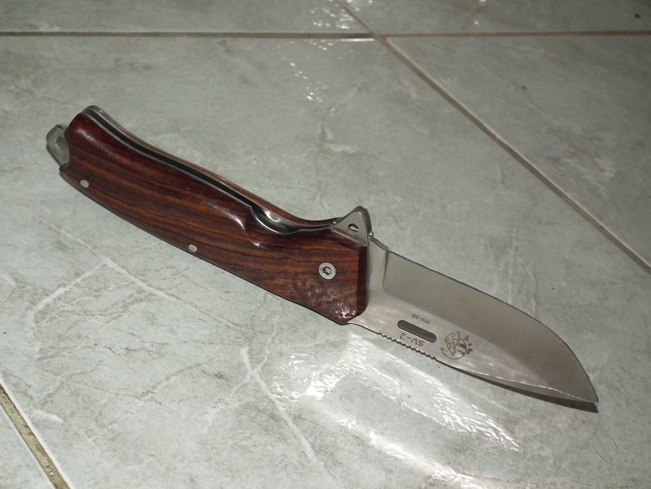 Briceag deosebit de masiv J&V Tactical SV2 otel MV-58 4mm. plásele cocobolo, nou , cutie, toc