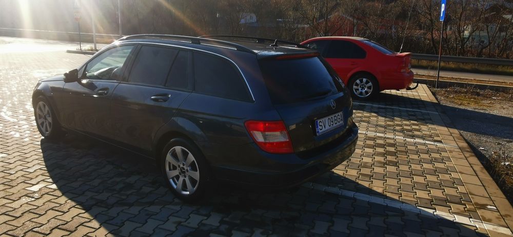Vând Mercedes c 200