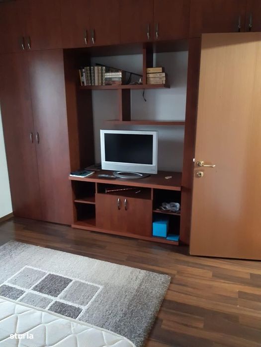 Apartament 2 camere Podul de Fier