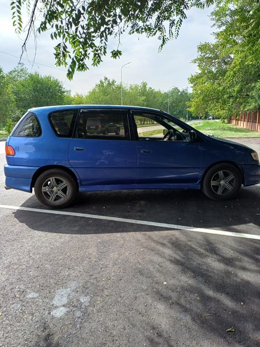 Продам семейный минивэн Ипсум