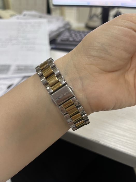 Оригинал часов от Michael Kors.