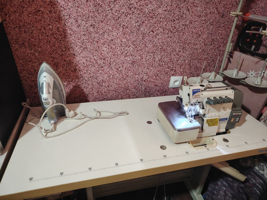 Averlo mashinka TRISTAR 4ta iplik srochna sotiladi 2.700 ming