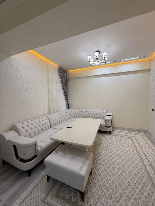 Vokzalda 3 xona lyuks kvartira sotiladi