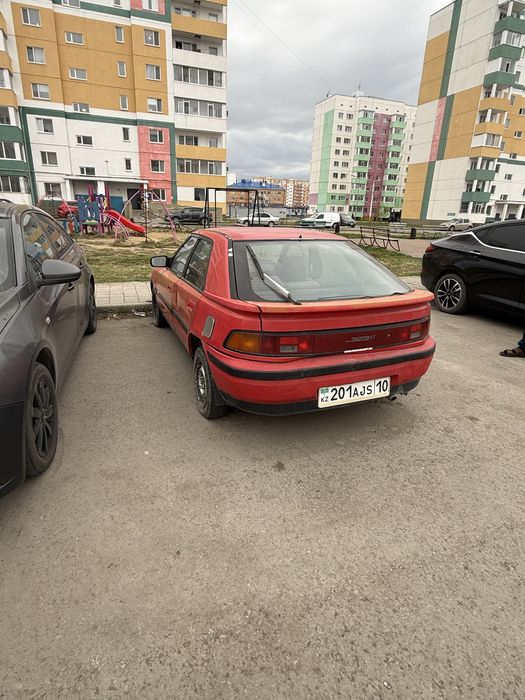Продам срочно мазда 323  есть вложения