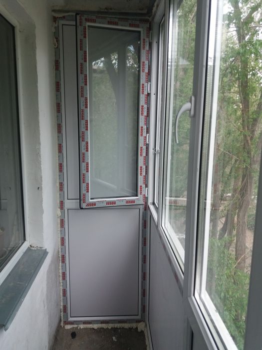 Окна откосы балконы маскитные сетки.