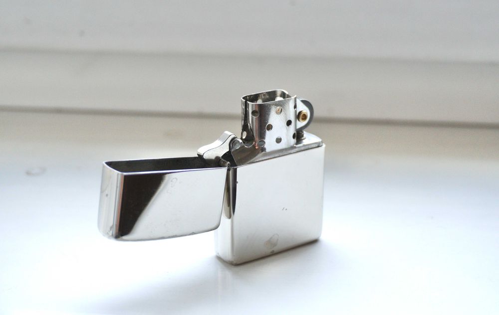 Оригинальная зажигалка Zippo