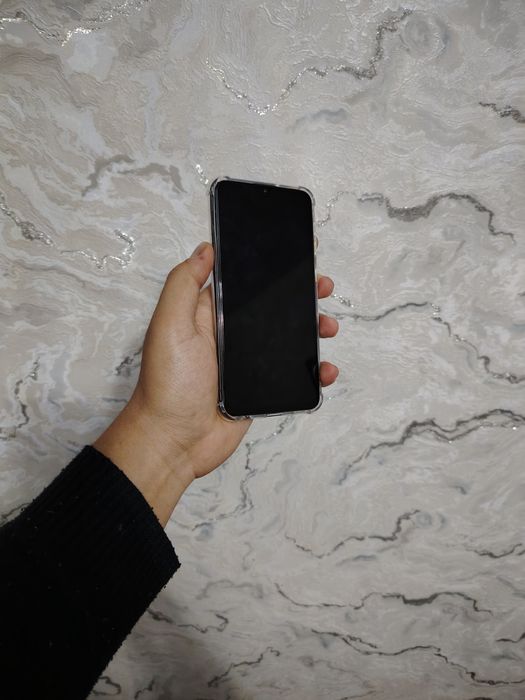 Samsung A10 Sotiladi Holati ideal aybi yoq