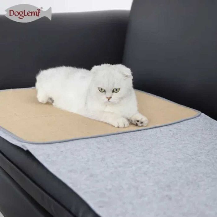 Предпазно покривало за диван - драскало за котка