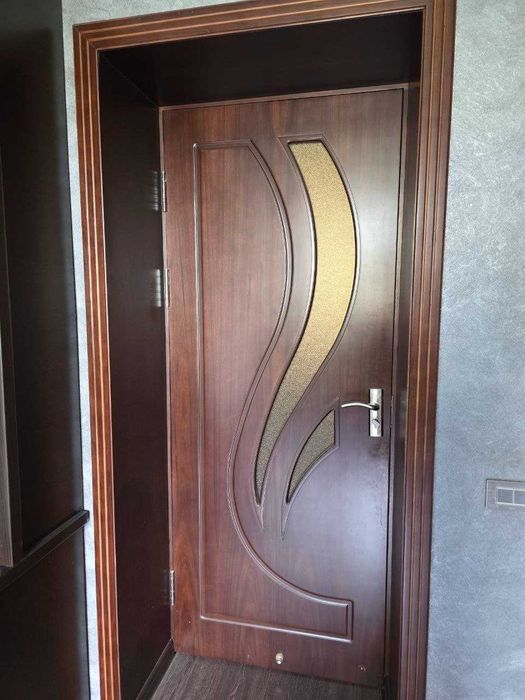 Продаются двери МДФ (Rasulov) в хорошем состоянии