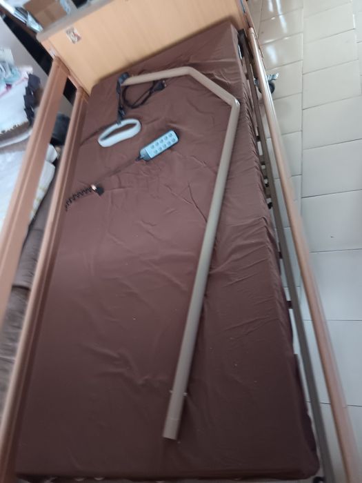 Болнично легло  с ел.мотори