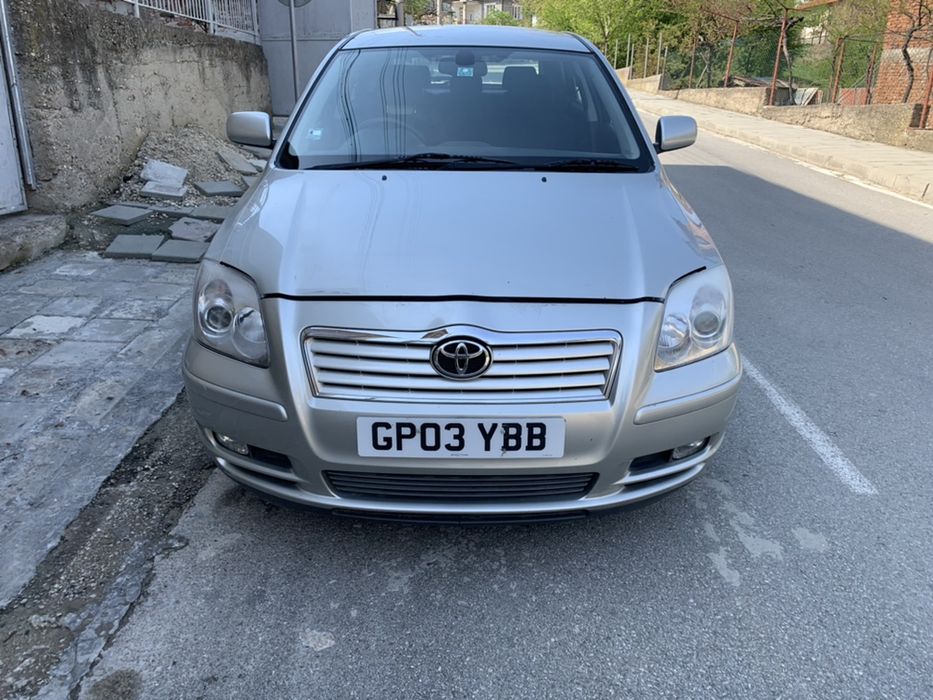 Тойота Авенсис Решетка , Решетки