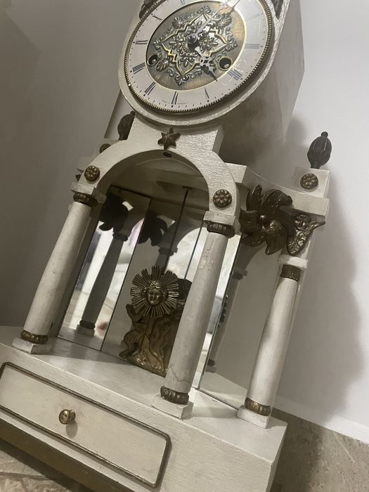 Ceas din lemn mecanic