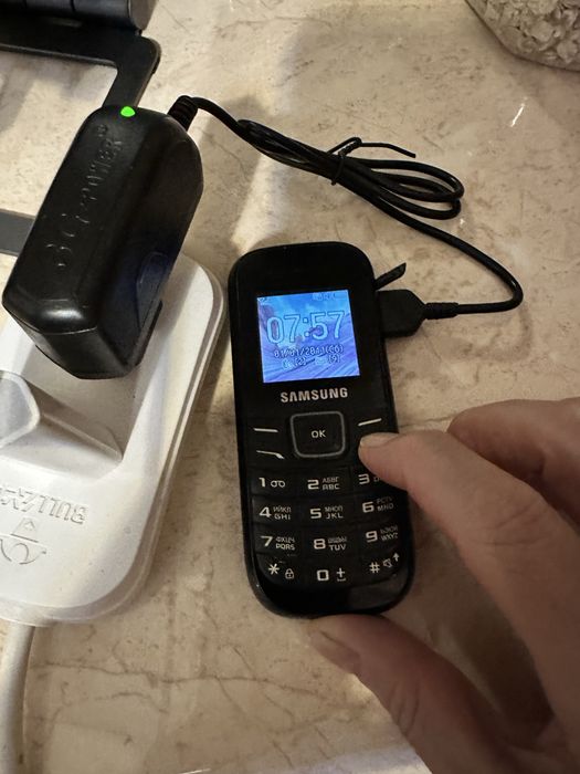 Телефон Samsung 2-х симочный