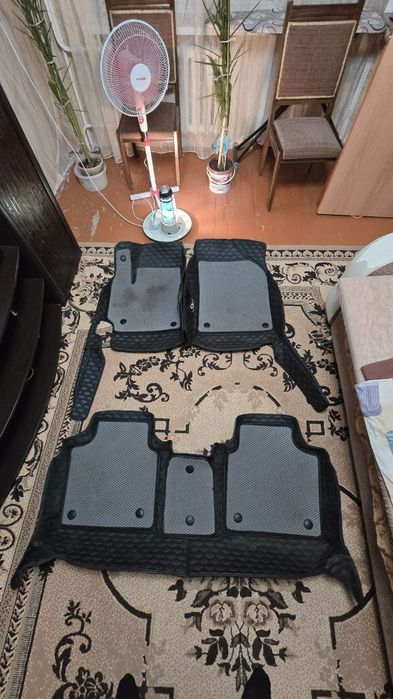 Коврики и чехлы от камри