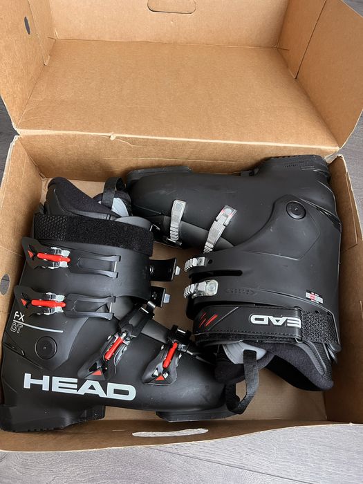 Schiuri, clăpari Head, ski