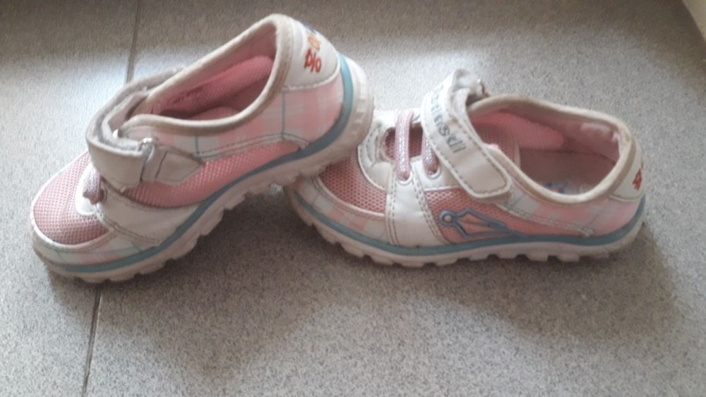 Кроссовки 28 размер