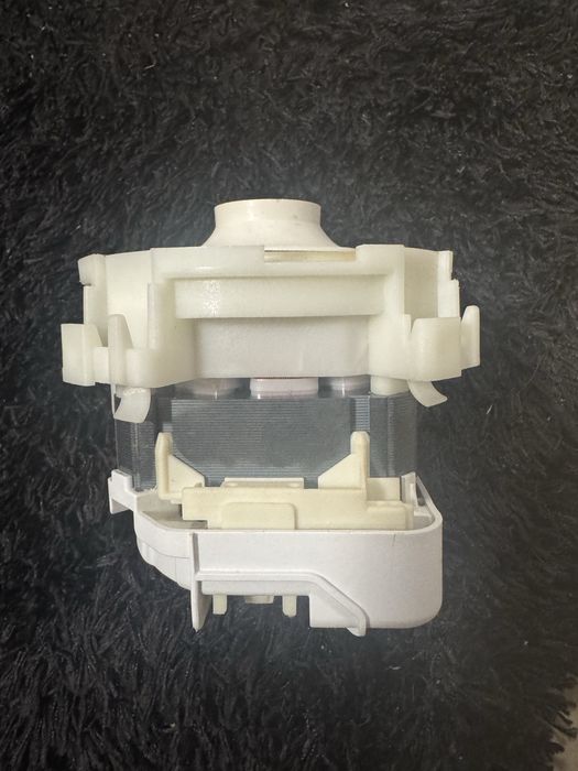 Motor/Pompa apa masina de spalat vase bosch