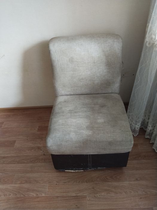 Продам диван, б/у