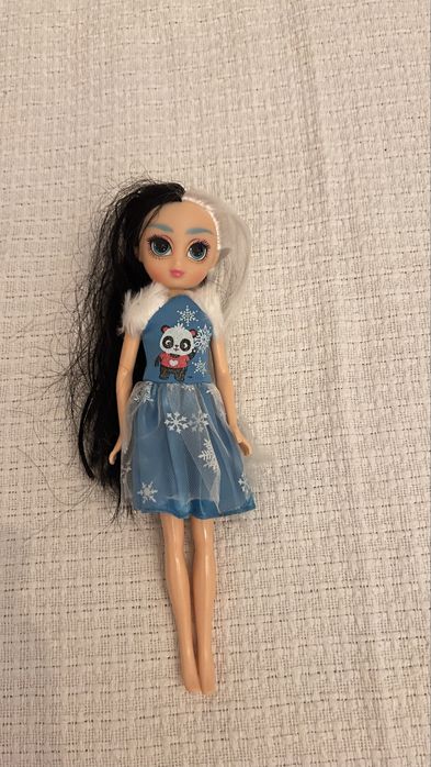 Papusa cu rochie cu urs panda