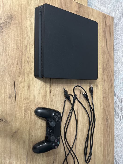 Продам пс4 слим 1TB