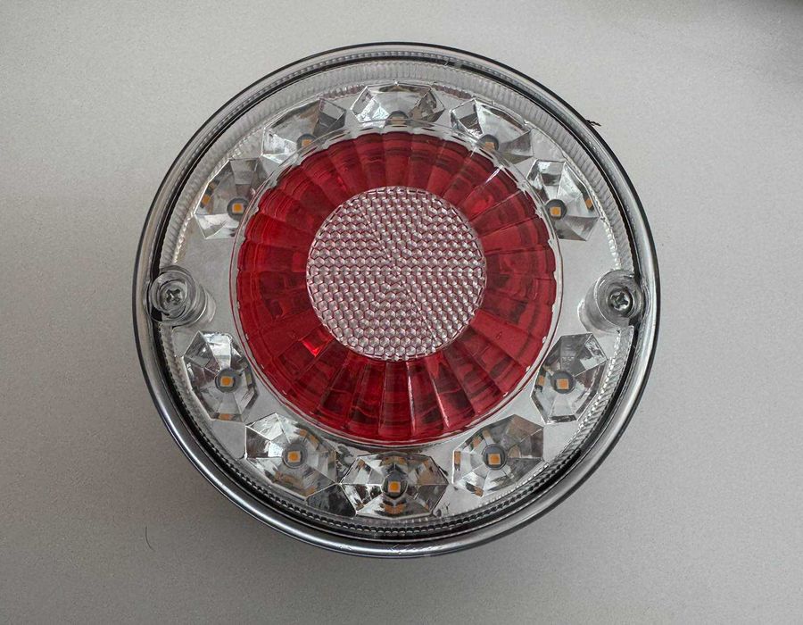 КОМПЛЕКТ Кръгъл LED стоп 3 функции 24V (стоп/мигач/габарит) за камион, ремарке