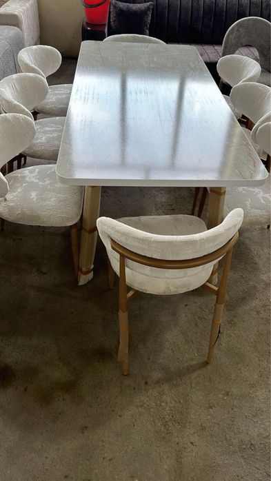 стола и стульев прямо со склада