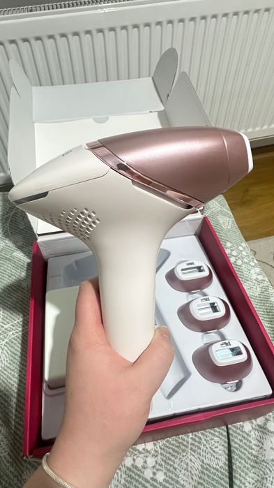 Philips Lumenia Series 9900