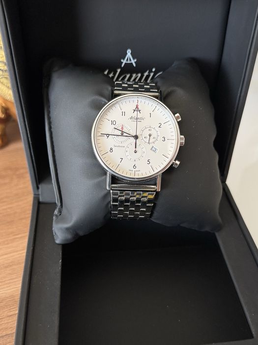 Atlantic Seabase Cronograph