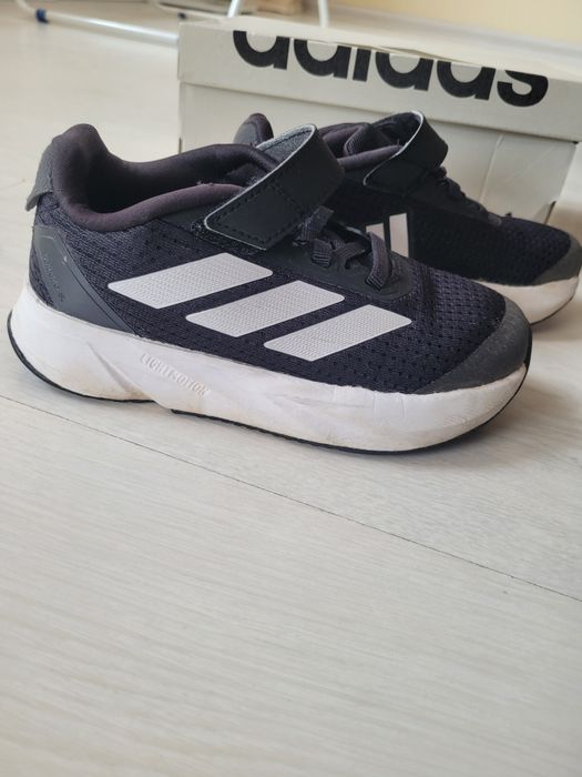 Маратонки Adidas ,размер 28