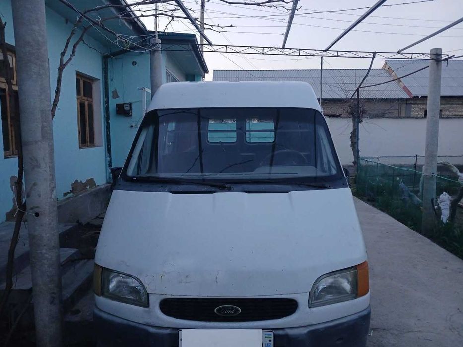 Ford Gruzavoy Dokumentalniy