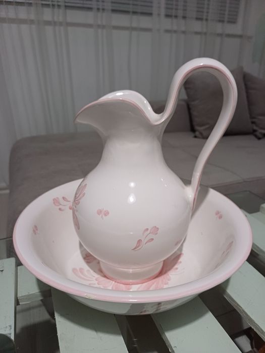 Преносим умивалник