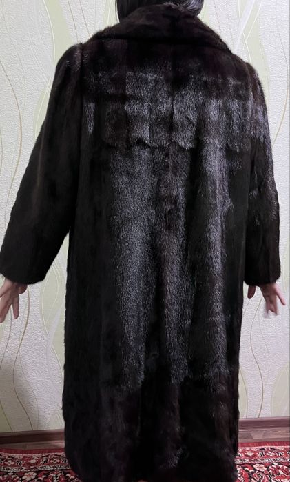 Норковая шуба хорошей качествой
