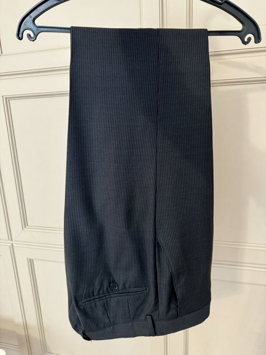 Мужской костюм Massimo Dutti